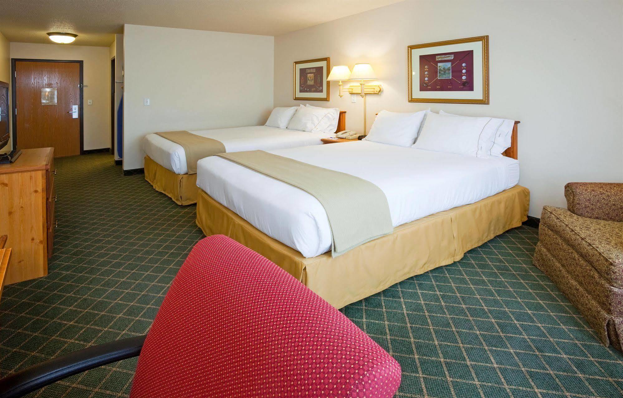 Holiday Inn Express & Suites Yankton, An Ihg Hotel Oda fotoğraf